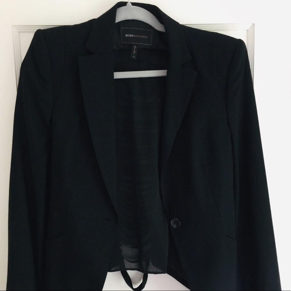 ✨Stunning Sheared Woven Back Blazer by BCBG✨